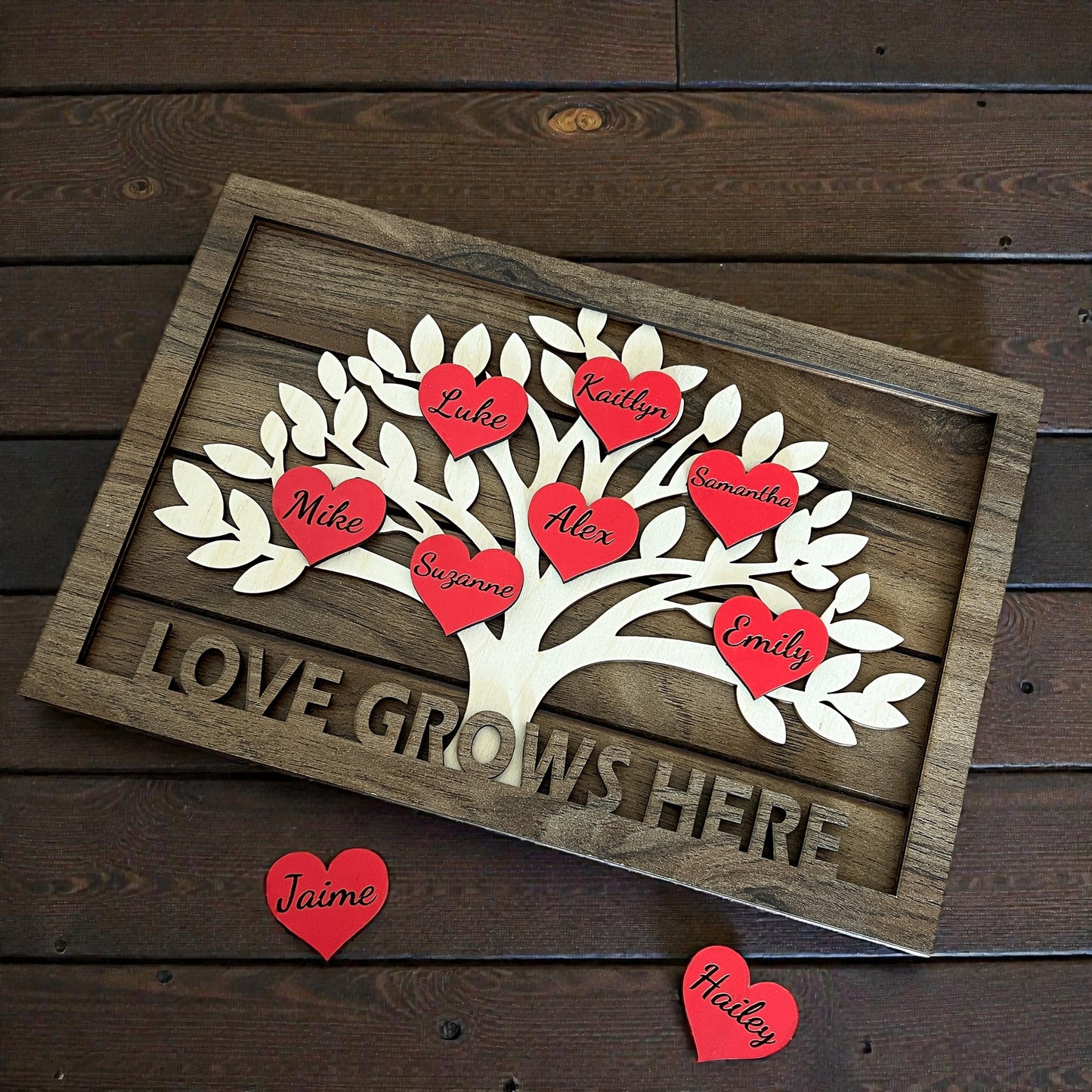 Personalized Wooden Family Tree Decor with Names – Heart-Shaped Family Tree Sign, Freestanding Home Decor